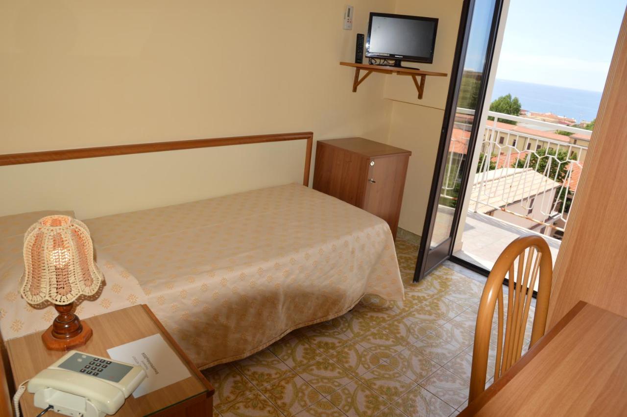 Hotel Virgilio Tropea Zewnętrze zdjęcie