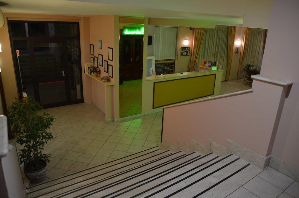Hotel Virgilio Tropea Zewnętrze zdjęcie