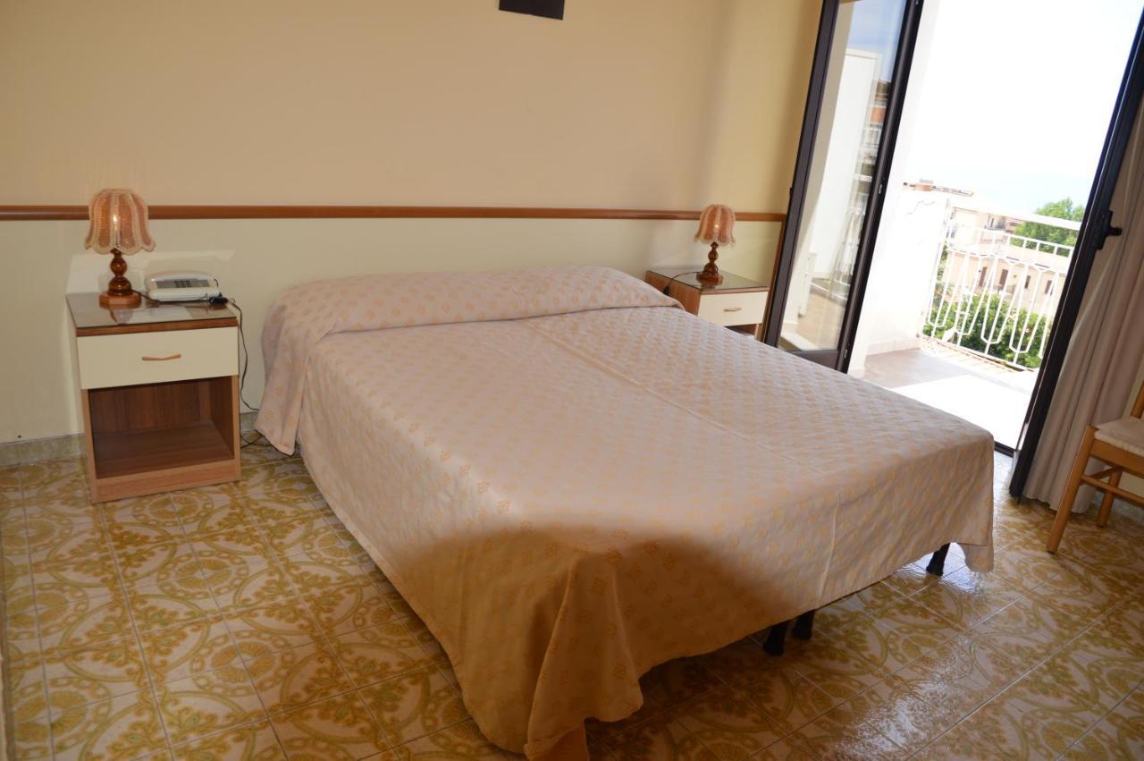 Hotel Virgilio Tropea Zewnętrze zdjęcie