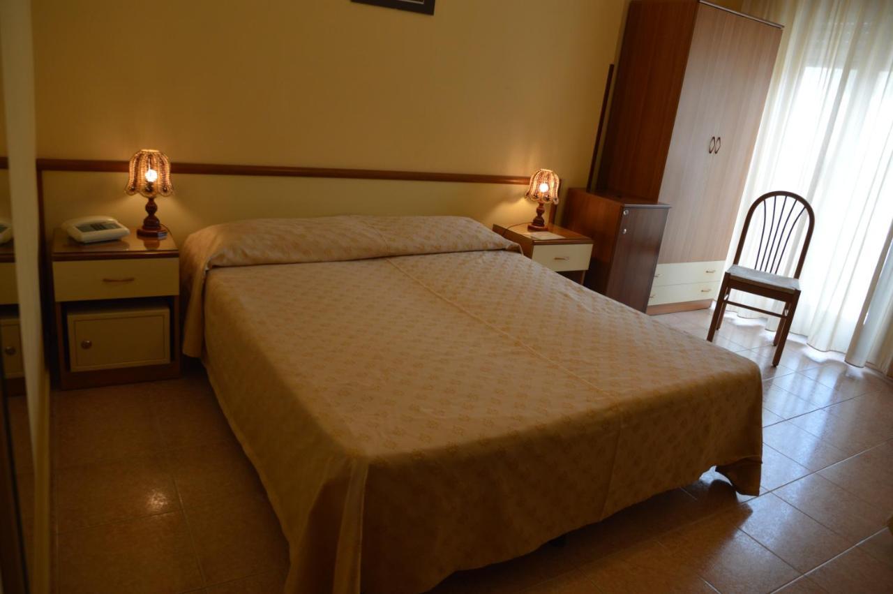 Hotel Virgilio Tropea Zewnętrze zdjęcie