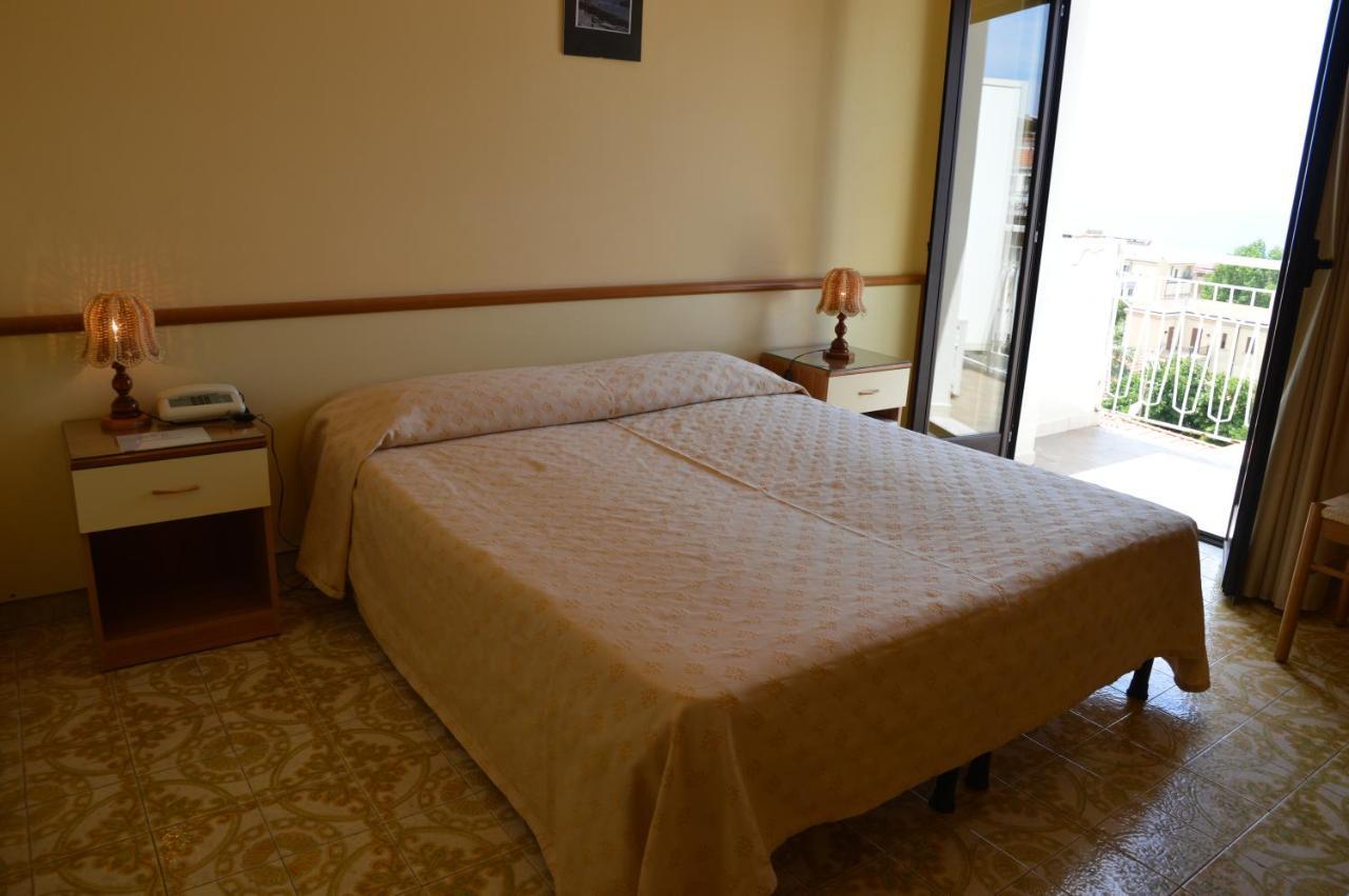 Hotel Virgilio Tropea Zewnętrze zdjęcie